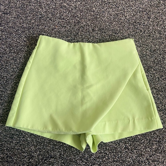 Zara Neon Lime Wrap-Front Skort size:XS - Picture 3 of 9